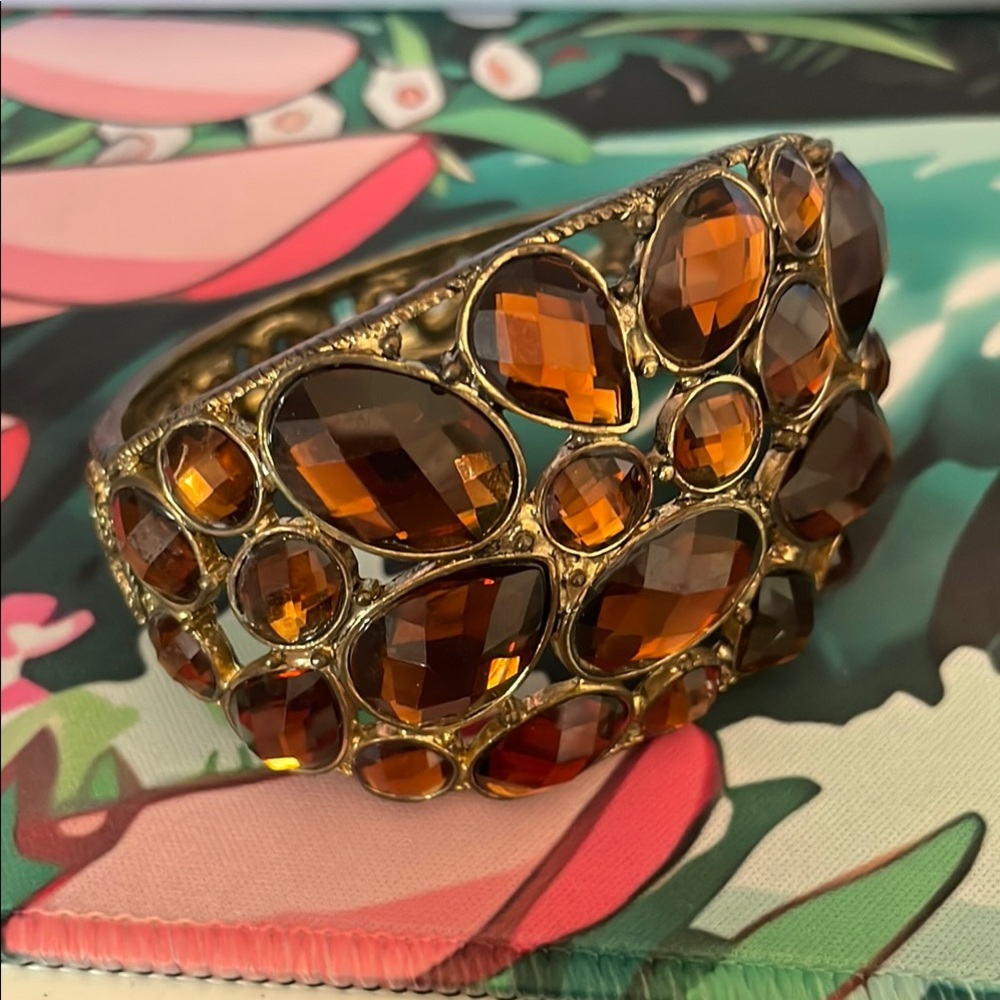 Vintage Elegant Gold and Amber Gemstone Bracelet